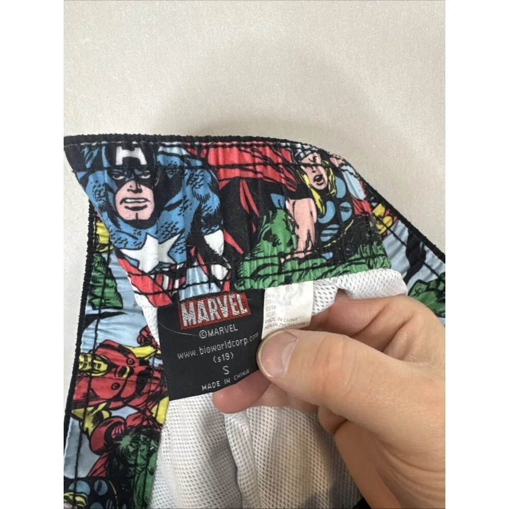 Marvel Board Shorts Marvel Characters Graphic 3 Pockets Mesh Liner‎ Men Sz S